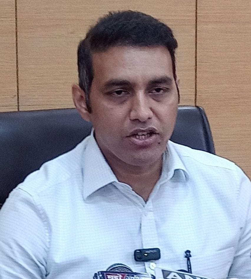 Number of polling stations in the district increased to 831