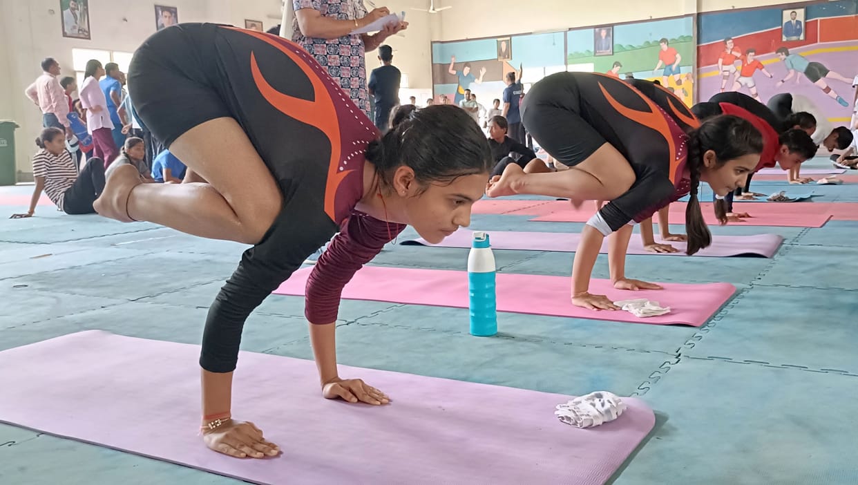 Manasi first in under 14 age group yoga
