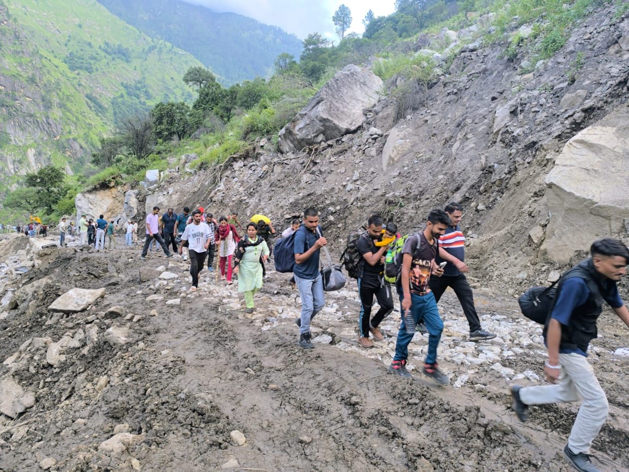 Repeated landslides in Nigulsari, travel on NH-5 becomes deadly