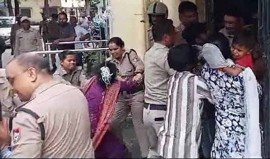 Dispute between two parties in Kotwali, one party clashed with policemen