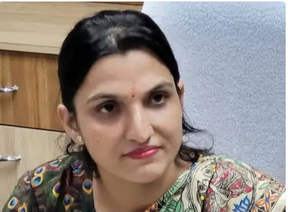 आईएएस अधिकारी रजनी सिंह