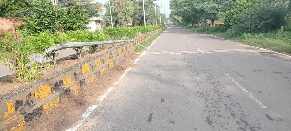 Current running in broken street light pole, departments are blaming each other