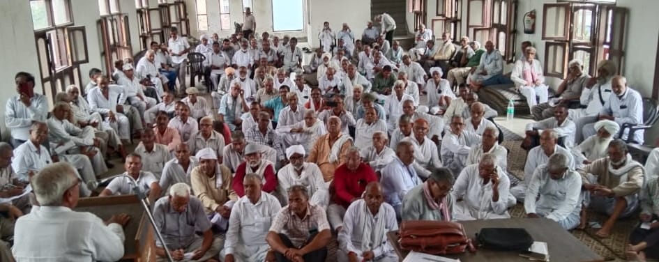 Retired employees and farmers will go among the public in 90 districts