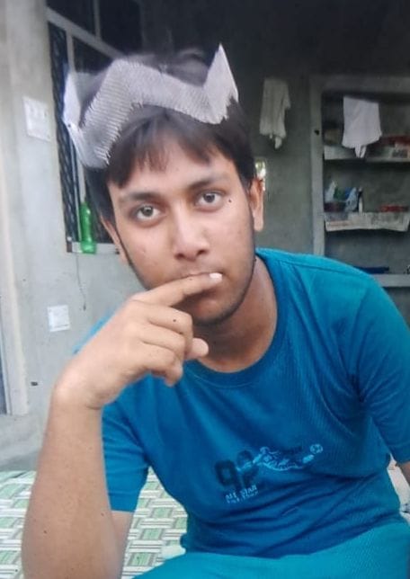 A young man who went out for a walk with friends died due to drowning in the Garra river