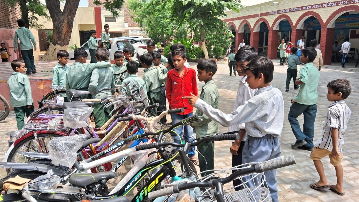 Cycle fair: 29 students who came with their parents chose the cycle