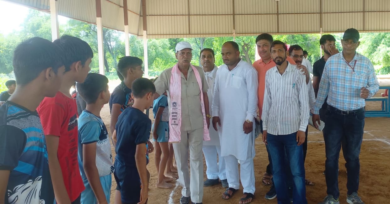 Sanskar Bharti School won in 17 and 19 age group boys