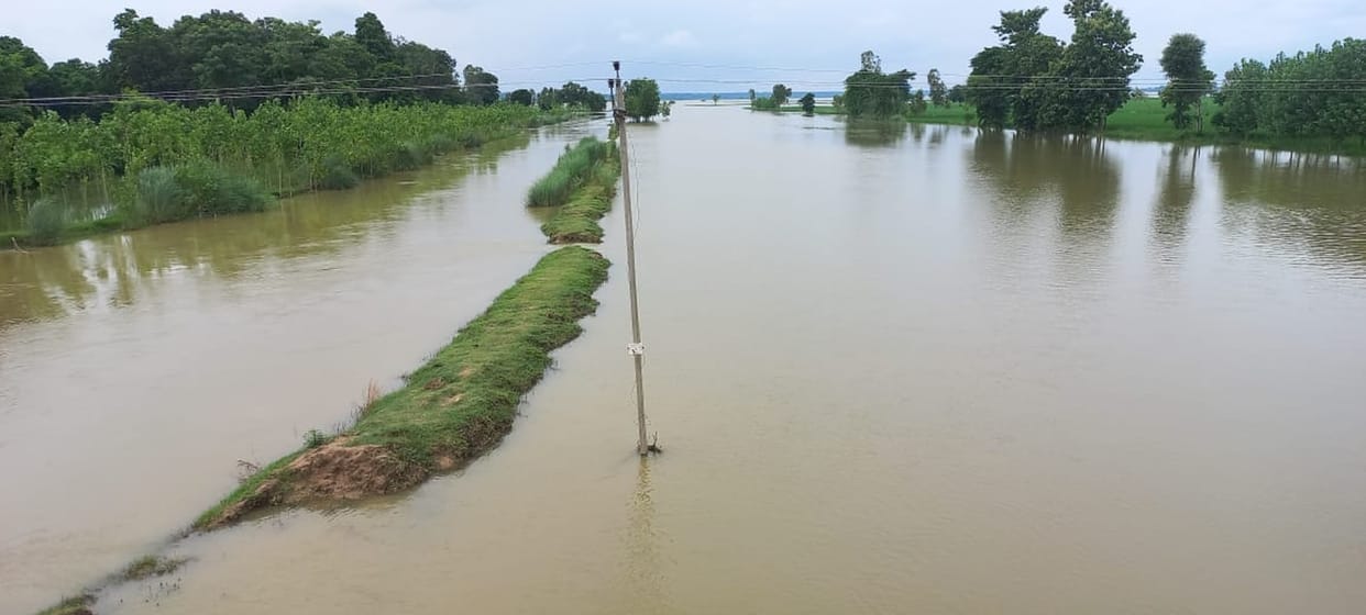 Rapti's water level is increasing, erosion is increasing