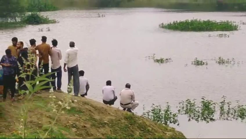 Damoh A young man who entered the water to take out buffaloes from the mine drowned