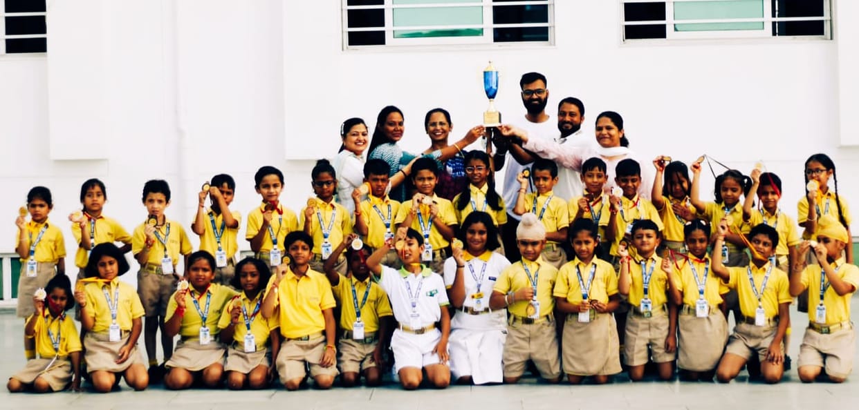 Children won medals in skating competition
