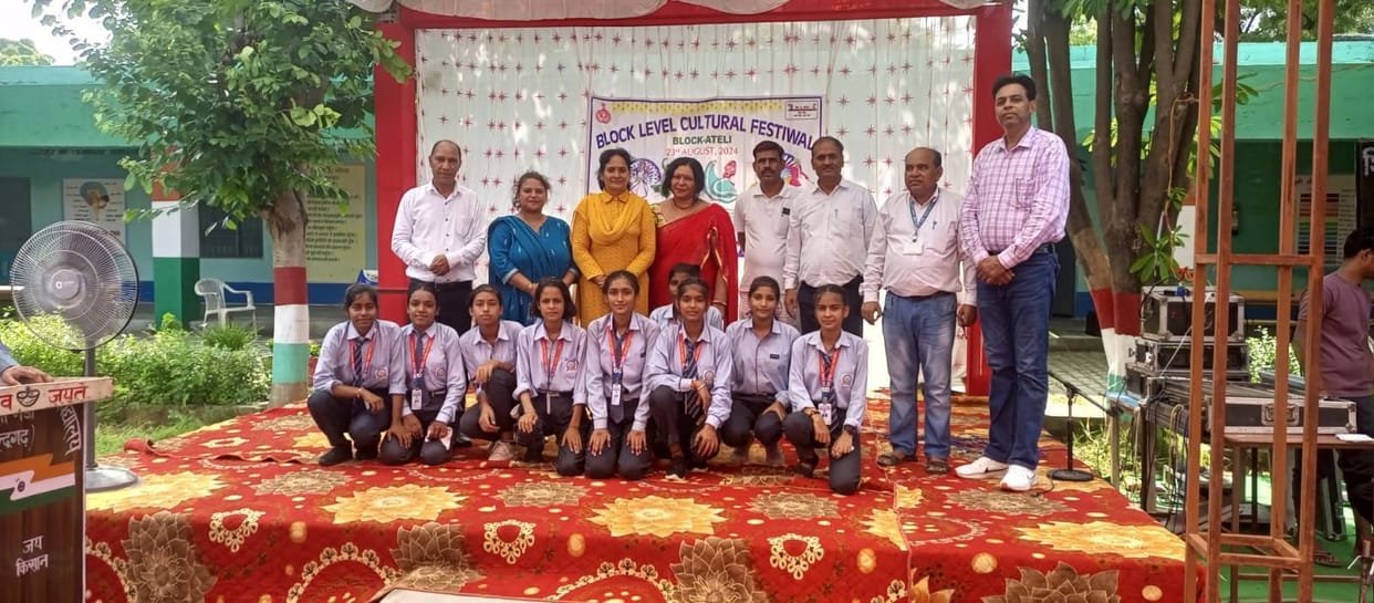 Muskaan Pratham, student of PM Shree School Ateli, in Ragni singing.
