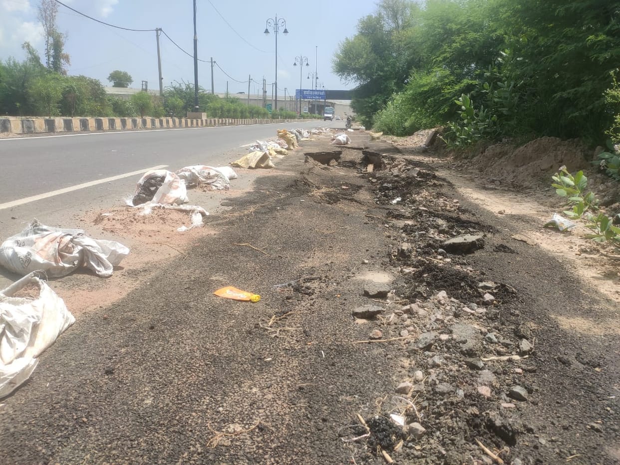Patchwork done on Hisar Road caved in, officials refrained from taking responsibility
