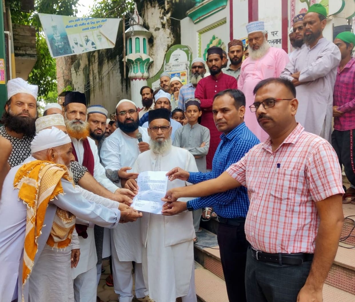 Outrage over indecent remarks against the Prophet, demand for action