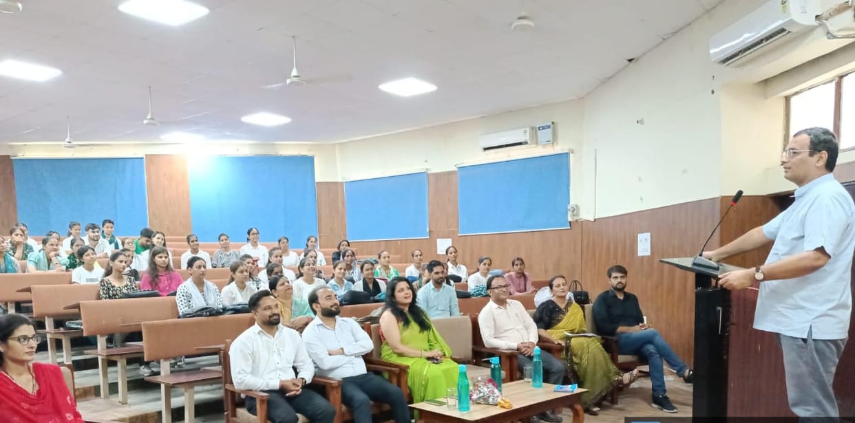 Keep the goal big for success: Prof. Tej Pratap