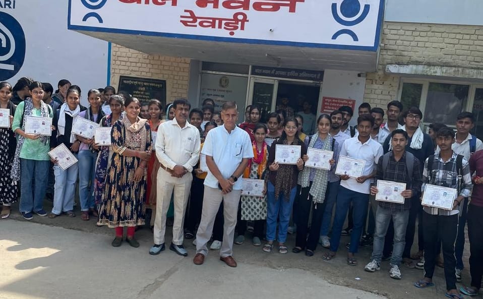 Certificates distributed to trained beneficiaries