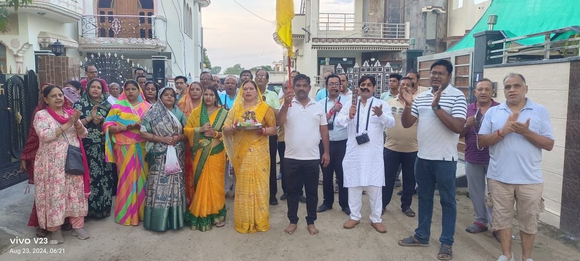 Radha Rani's cheers echoed in Prabhat Pheri