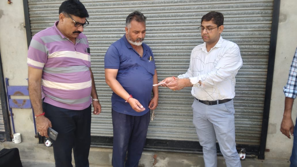 Medical store sealed after finding banned medicines