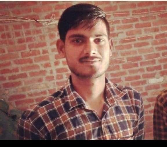 The car driver, a resident of Nagla Bhoomi, jumped into the canal.