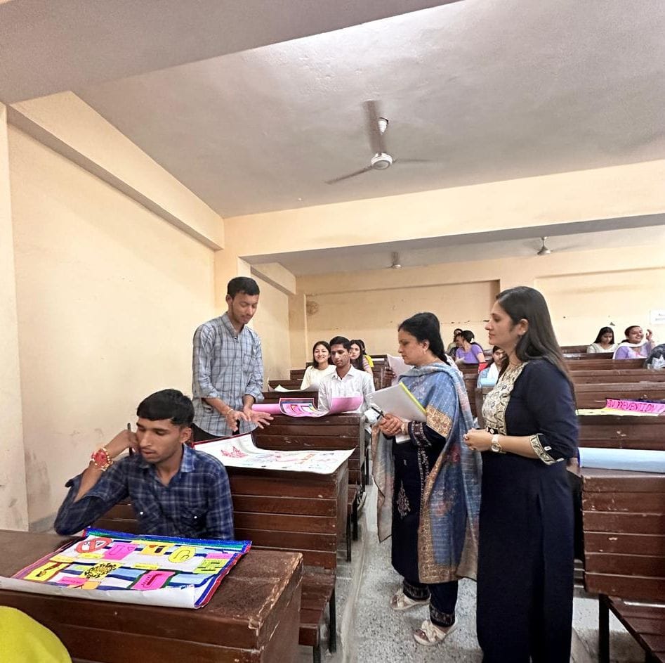 Students made aware on HIV in Rampur College