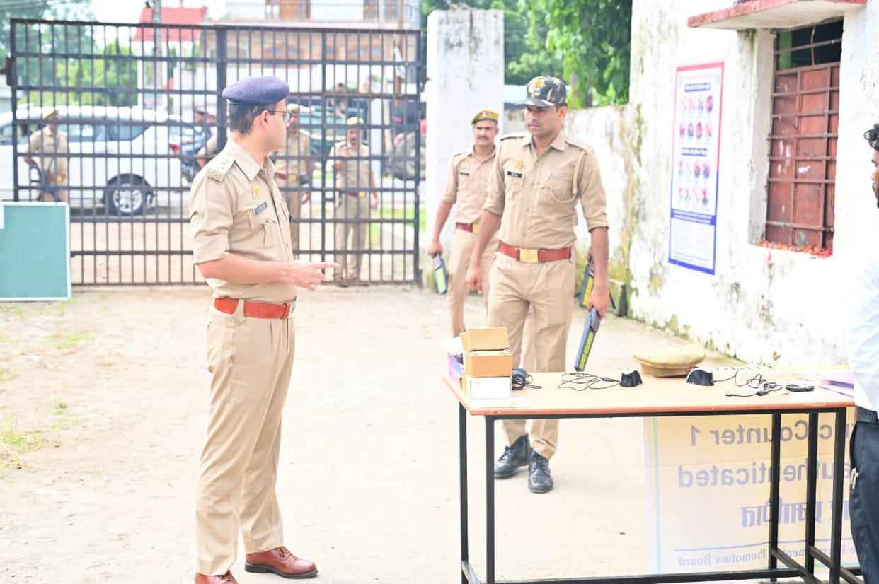 64.73% candidates appeared for the exam to wear khaki