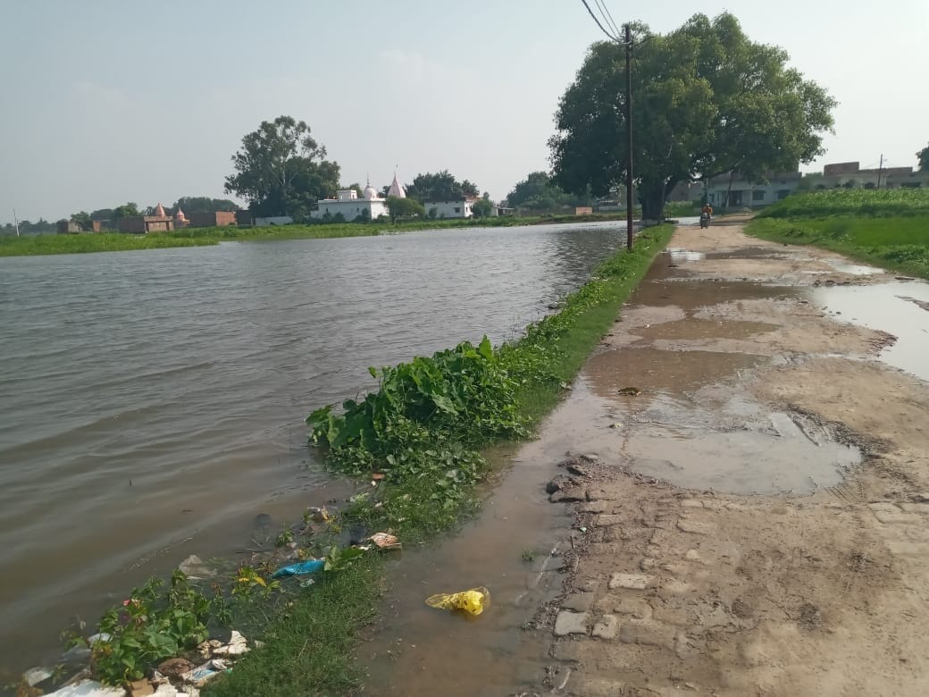 Crops drowned, Saryu water started reaching villages