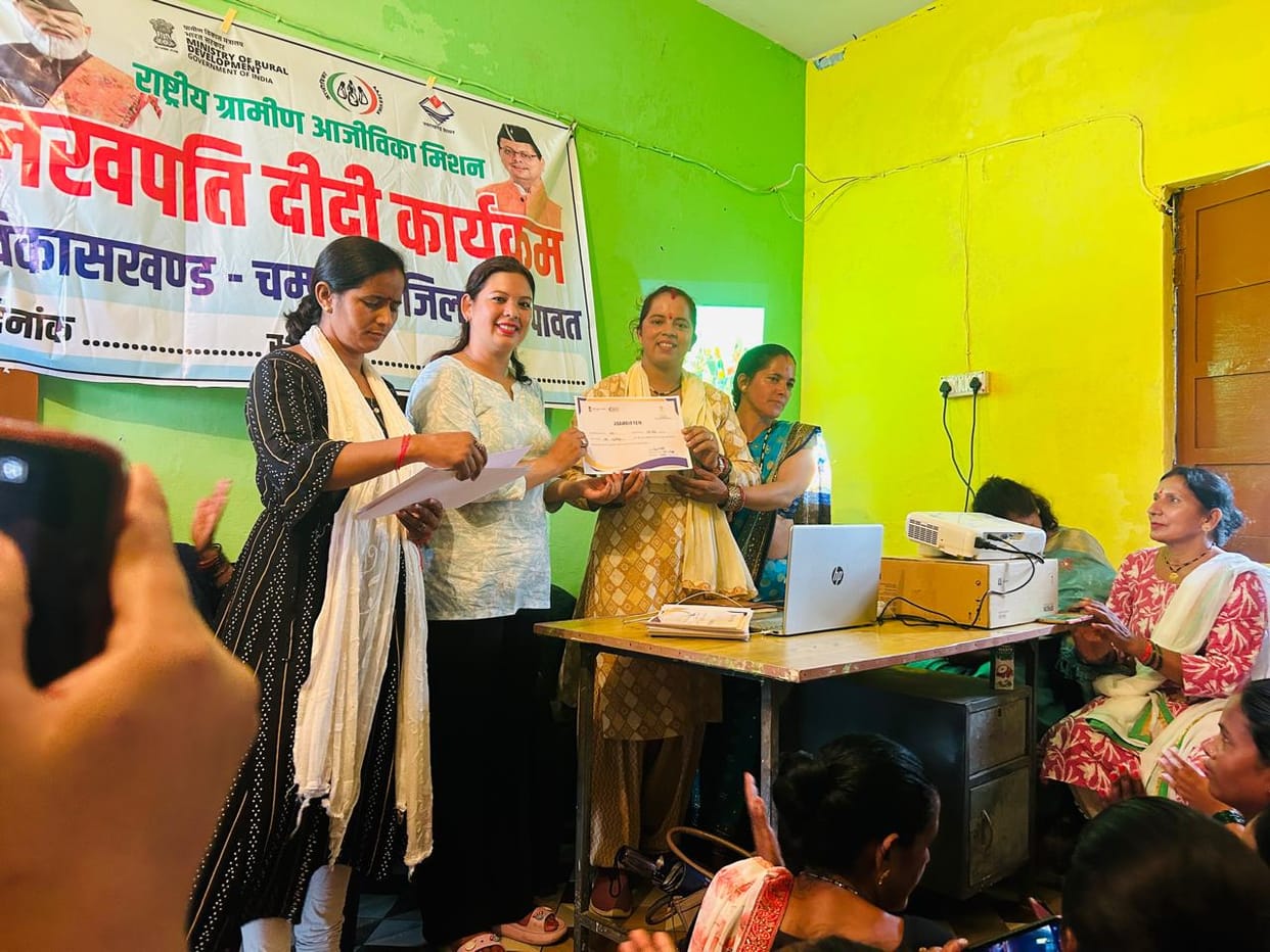 Women of Urg participated in Lakhpati Didi program