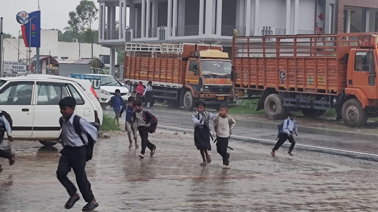 Weather became pleasant due to rain, record 17 mm rain in 24 hours