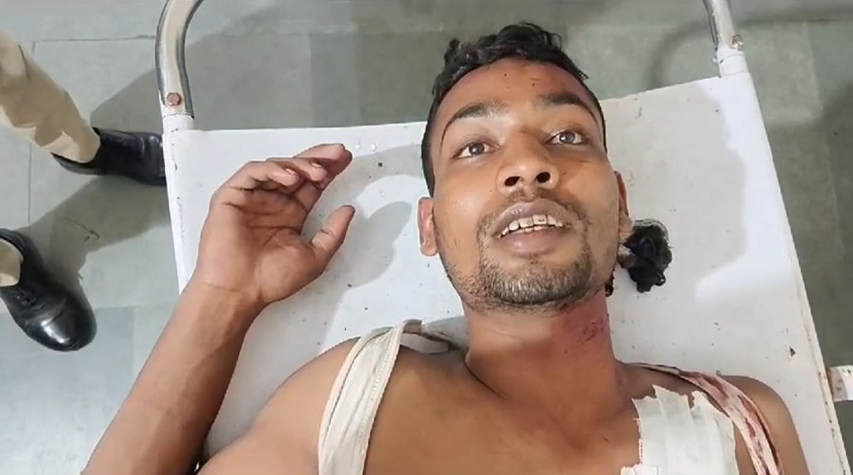 Attacked with a knife for not paying seven thousand rupees