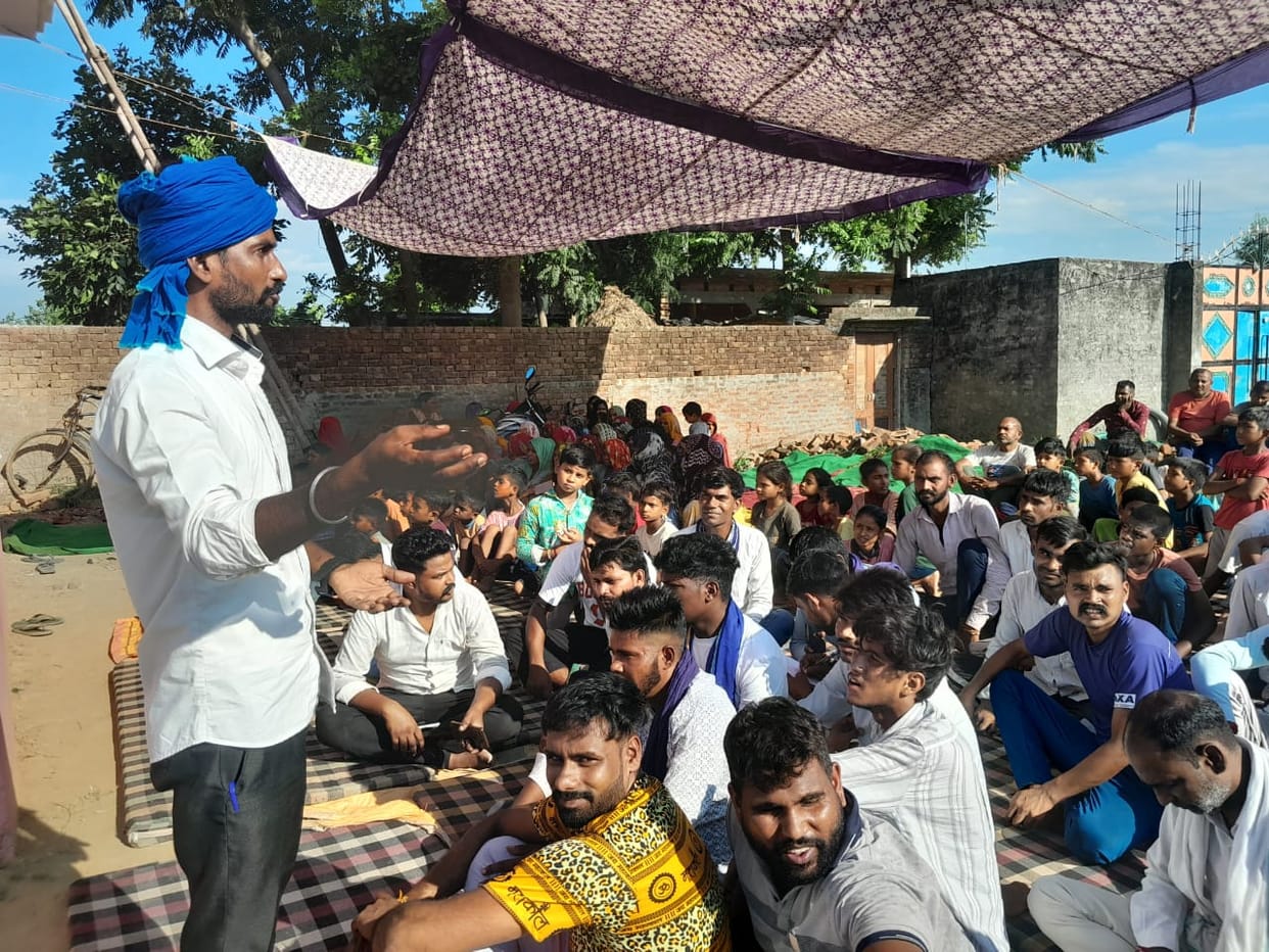 Anti-social elements vandalised the statue of Sant Ravidas, uproar