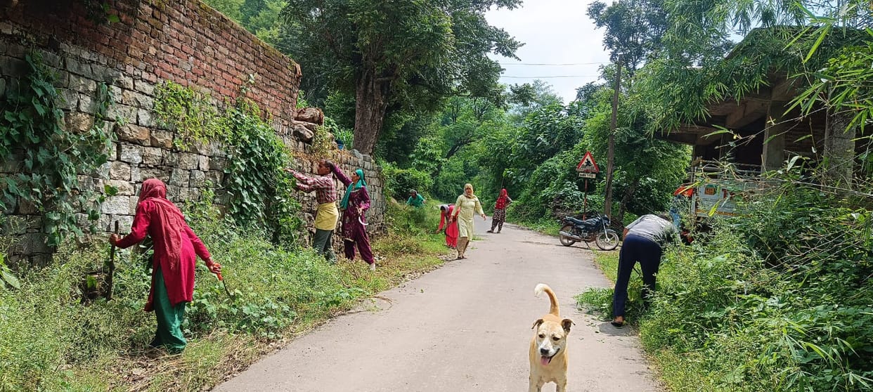 Naseri Committee and Radha Group

Women launched cleanliness campaign
