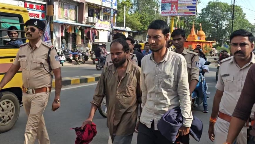 Kotwali police take out procession of killers in Chhindwara
