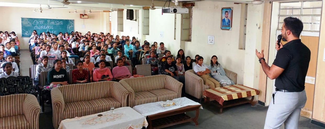 Youth should continue efforts in the right direction for success: Jatin