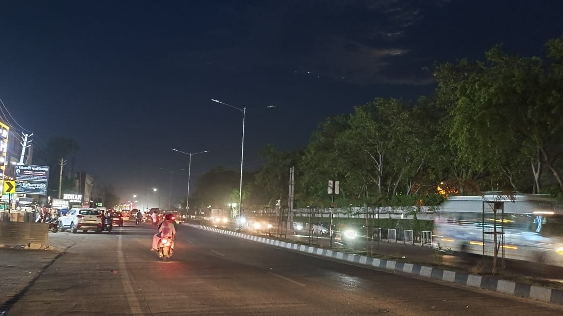 Tricolor lights of markets including Ambala-Saha National Highway are switched off