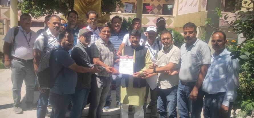 Opposition to direct recruitment on vacant posts of principals in Rainka
