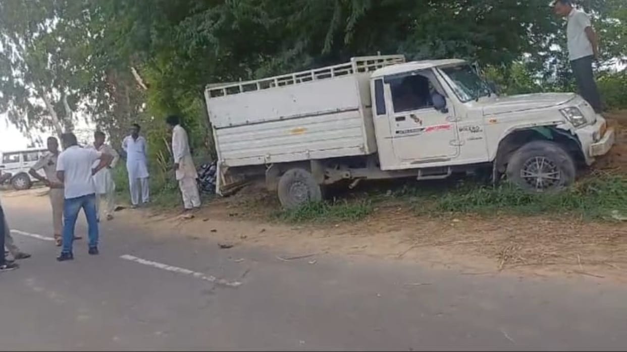 Pickup hits bike, two youths killed, one injured