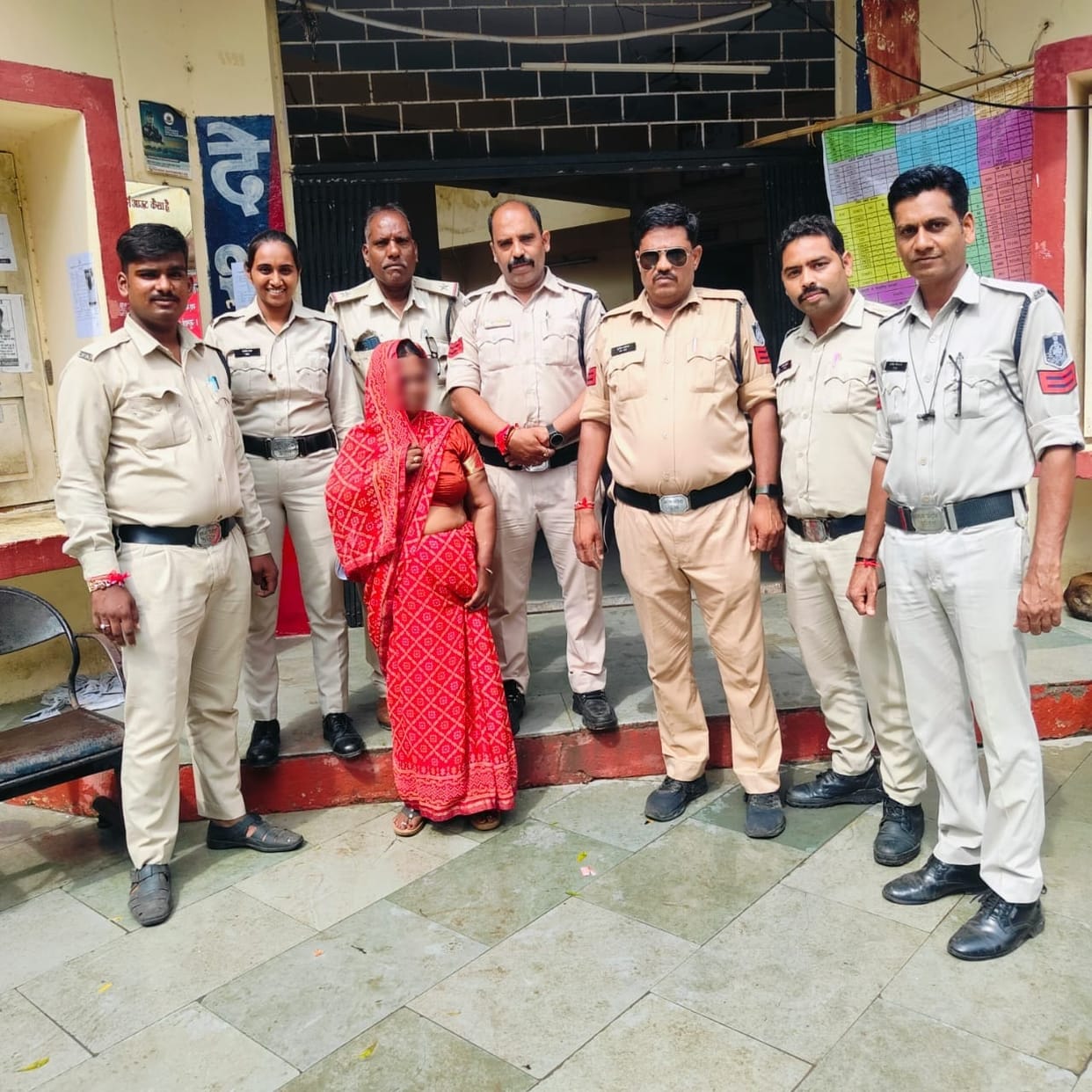 The woman who stole the mangalsutra and ring of a female visitor turned out to be from Haryana
