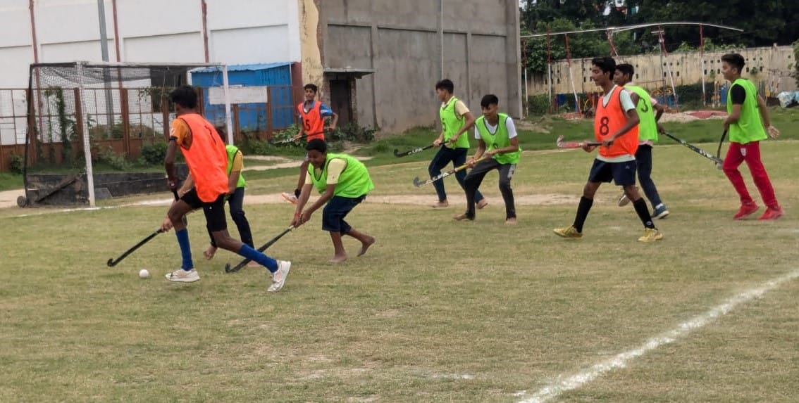 Four teams reached semi-finals in hockey competition