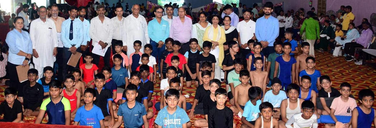 Bulbul and Anil Kumar of Fatehabad won in the state level yoga competition.