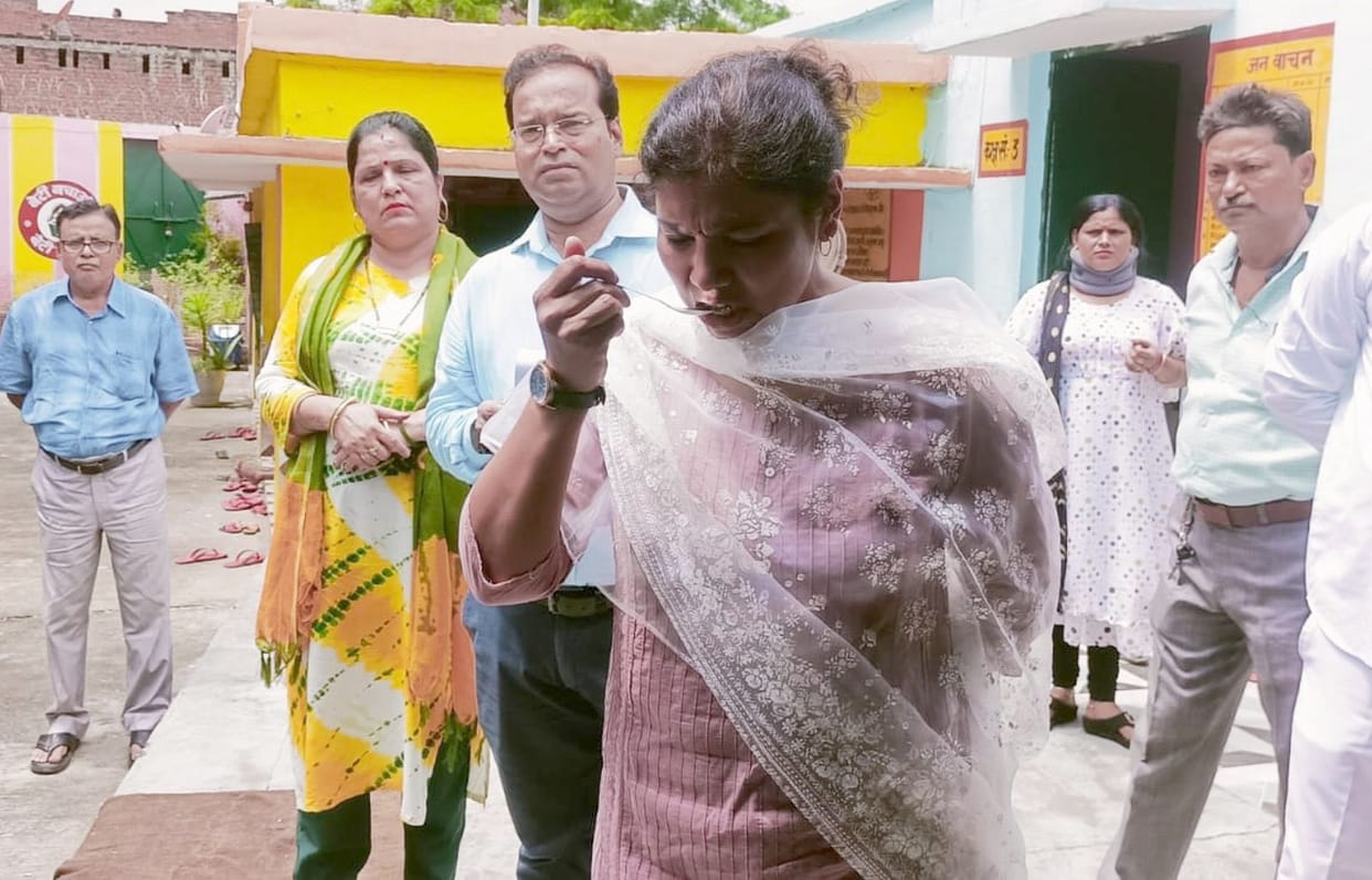 Gift given to student for giving correct answer, instructions to remove principal if deficiencies are found...