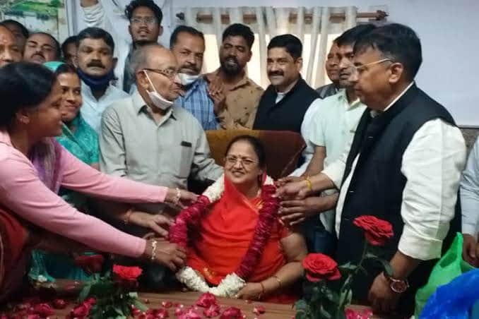 बूंदी में सभापति को किया गया निलंबित।