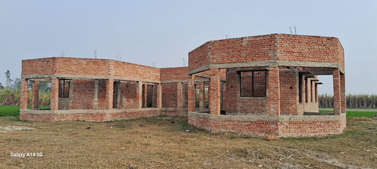 Ban on accounts of two Pradhans on Hilahwali in construction of Panchayat building
