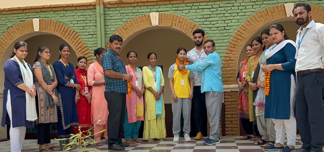 Kumud shines in Karate competition, welcomed