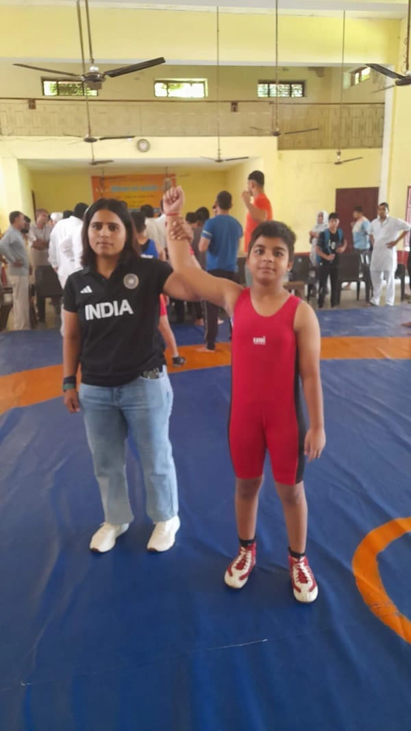 Sakshi of Bamdola won the district level competition