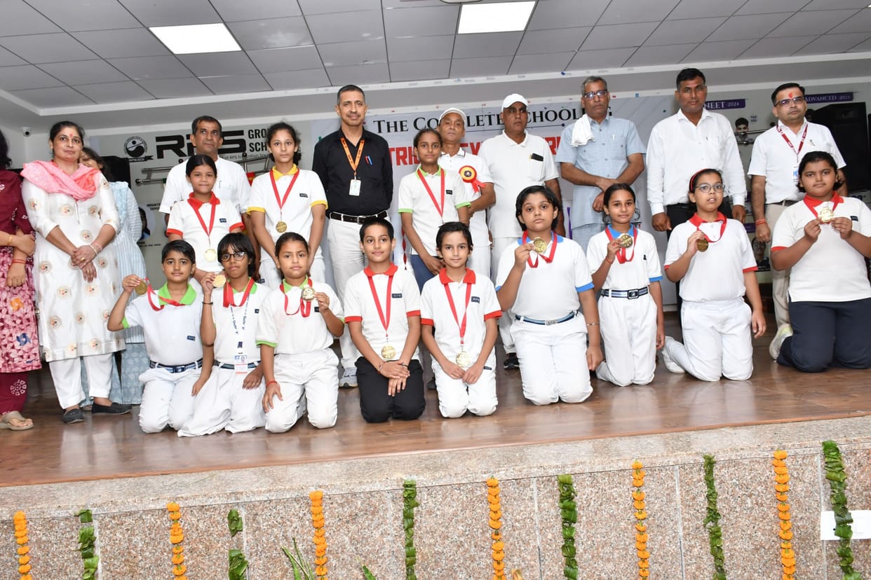 Nitya and Mayank hoisted the flag in long jump