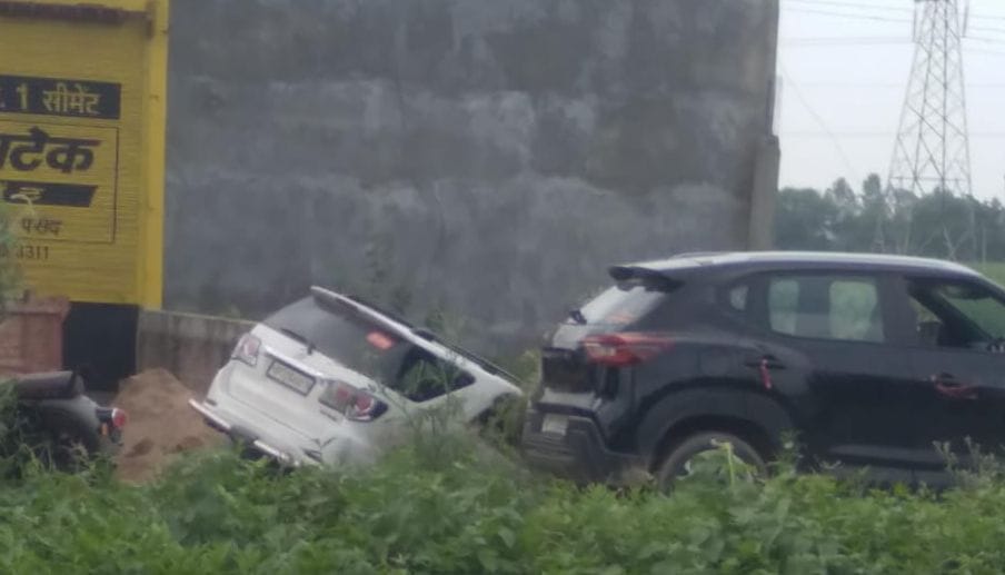 Former MP injured, gunner and driver injured in road accident