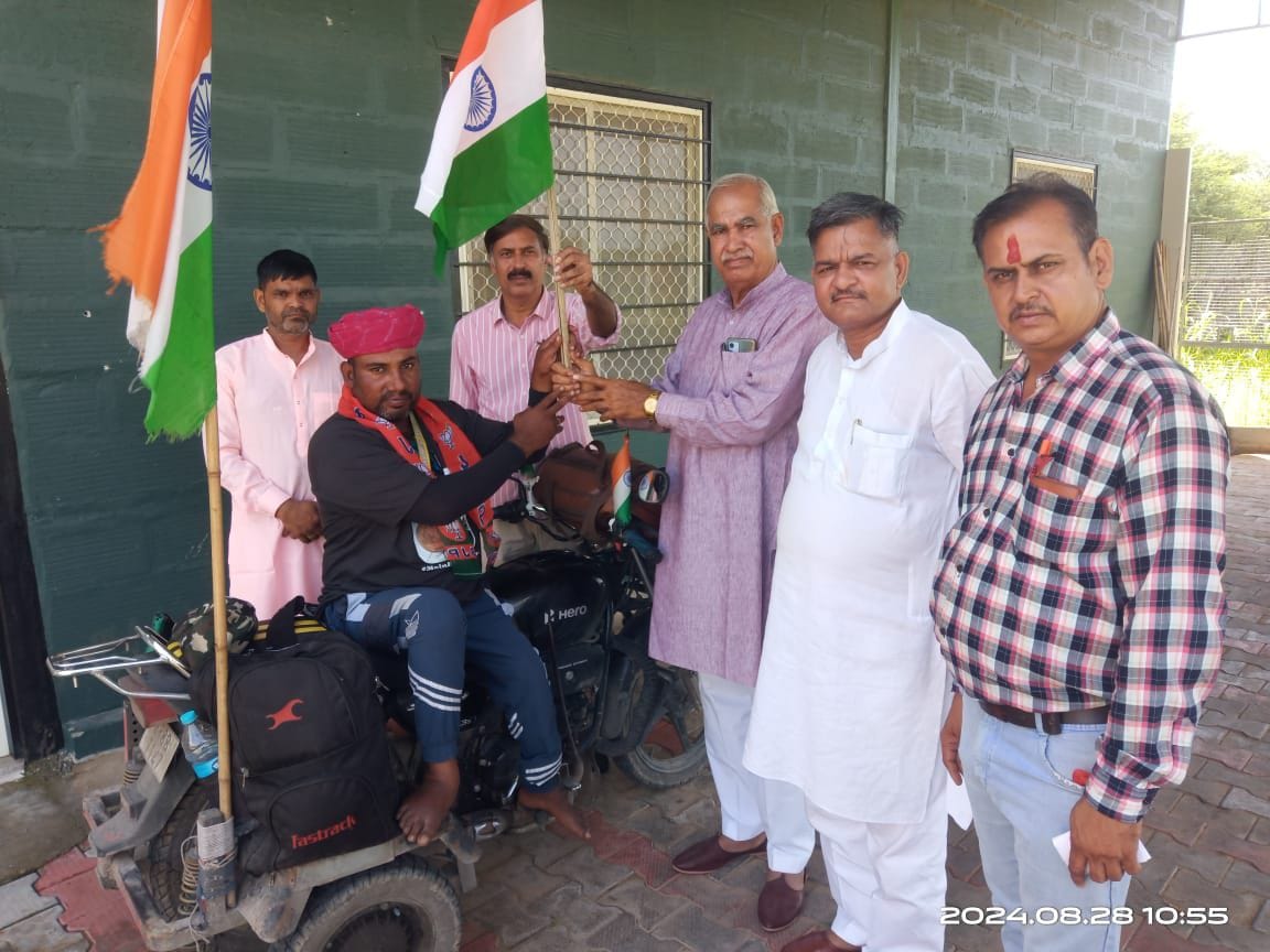 पैरा ओलंपिक खिलाड़ी का भारत भ्रमण का संकल्प।