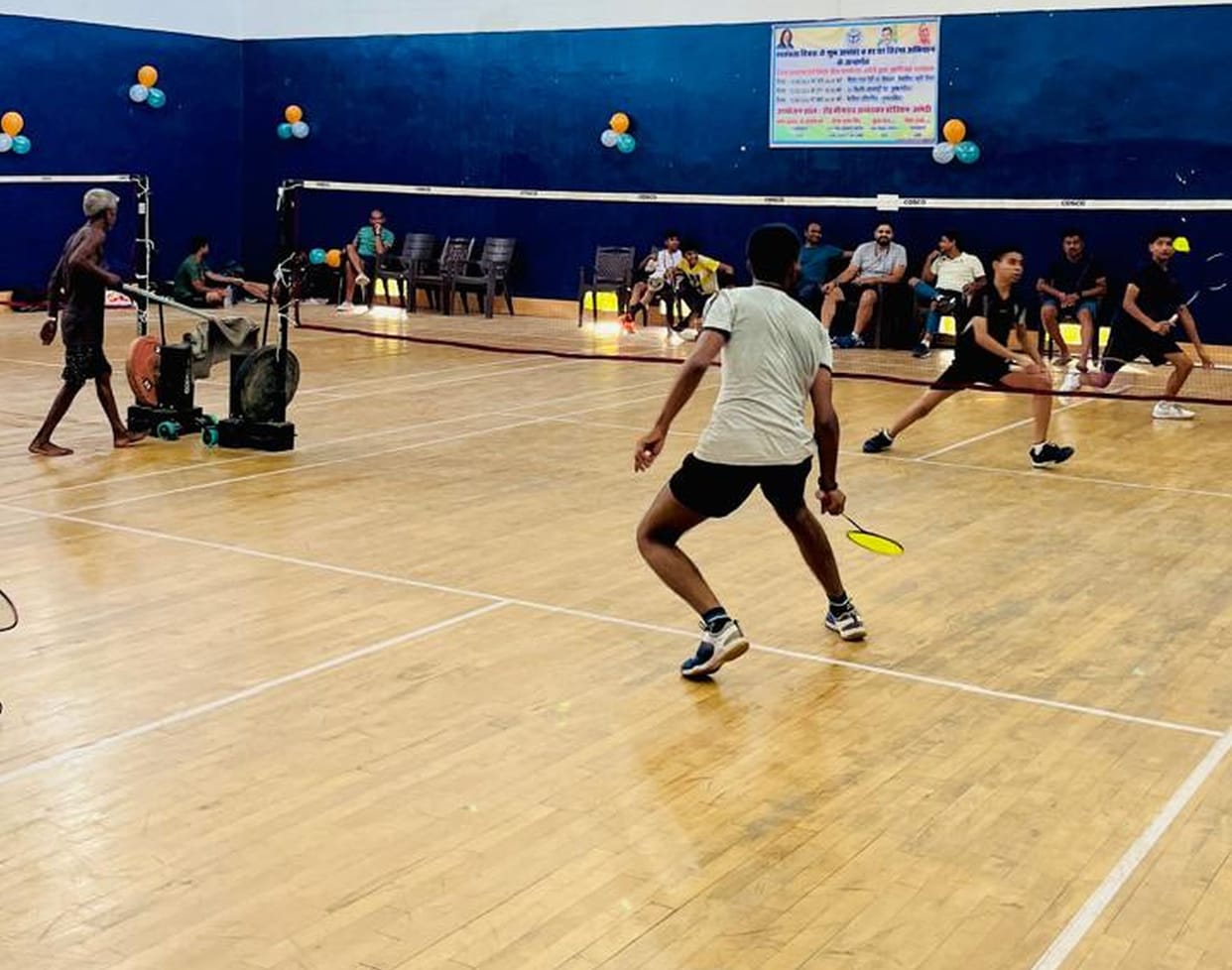 Abhinav and Akshat won in badminton