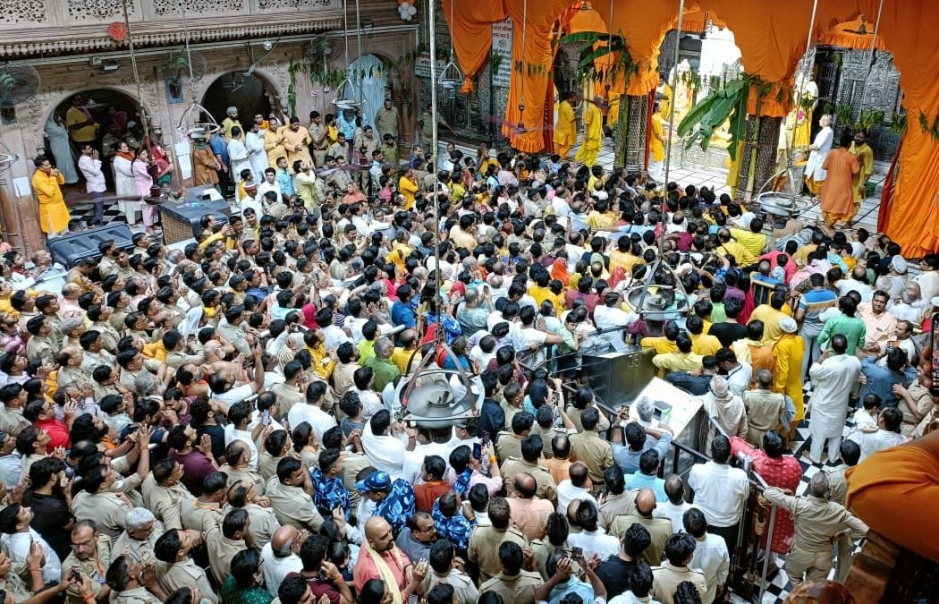 Mangala Aarti: Devotees can easily have darshan