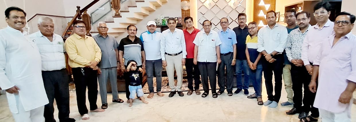 Awadhesh became the head of Mukesh Yadgar Samiti for the ninth time