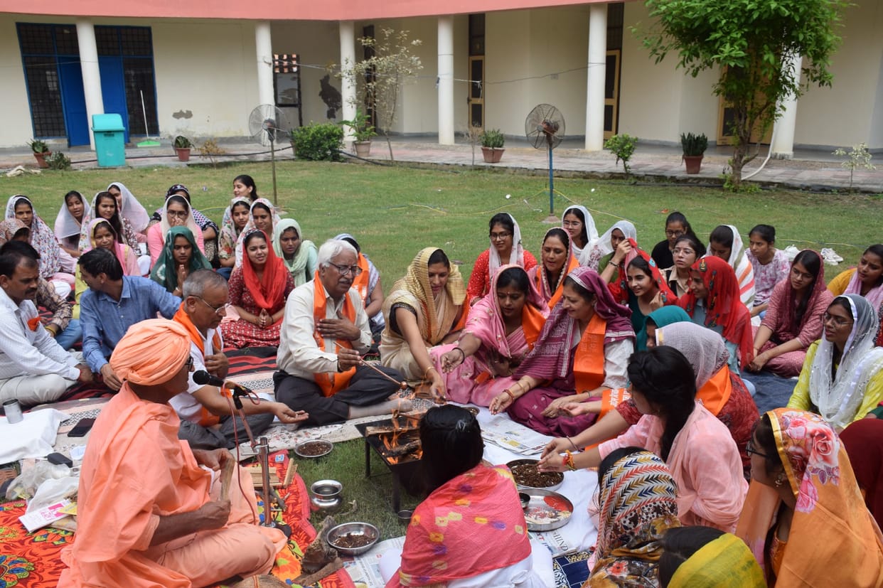 Havan performed in women's hostel of IGU