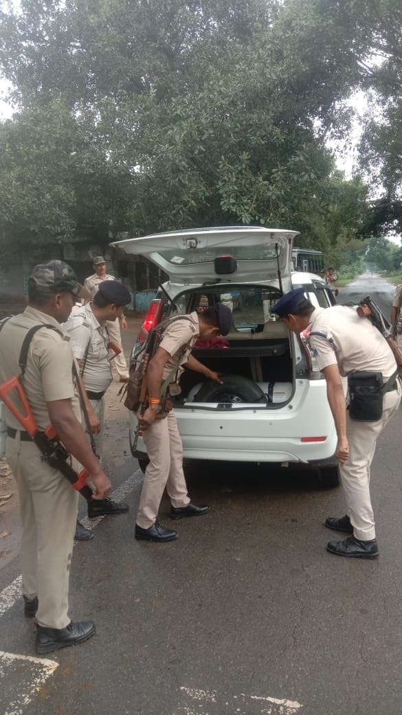 Police and RPF personnel blocked the road and checked vehicles